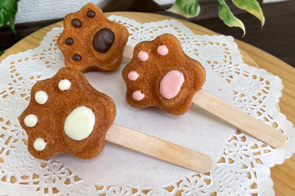 猫の手マドレーヌ